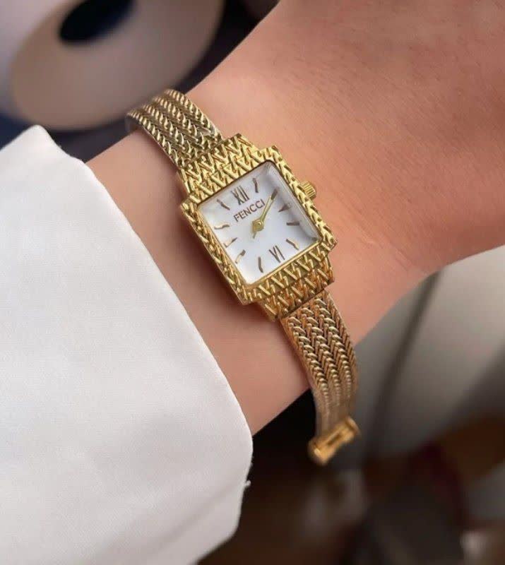 ساعت مچي دخترانه بند گندمي فنسي FENCCI طلايي
