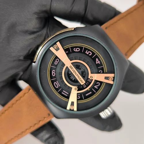 ساعت مچی مردانه سون فرایدی seven Friday بند چرمی