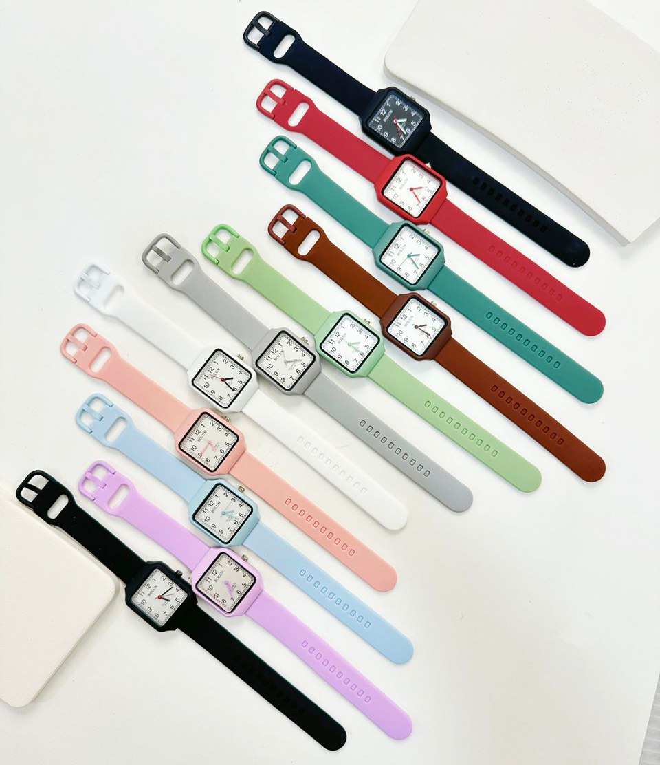 ساعت مچی کوارتز دخترانه برند هولی مولی بند پیو