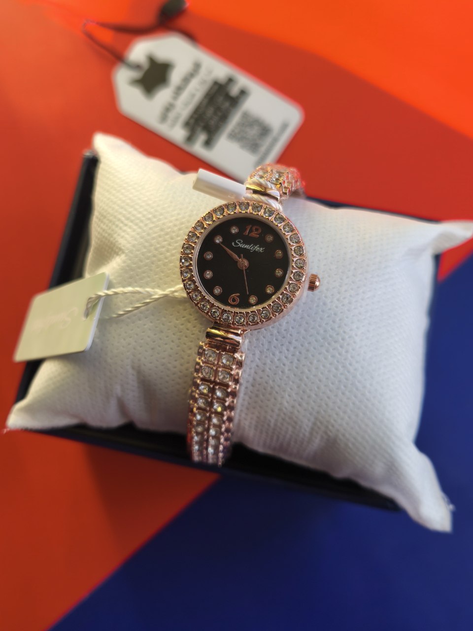 ساعت مچي دخترانه فول نگين الماسي Royal Crown صفحه مشکي