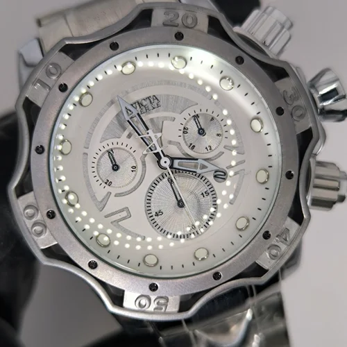 ساعت مچی مردانه از برند اینویکتا invicta رنگ نقره ای