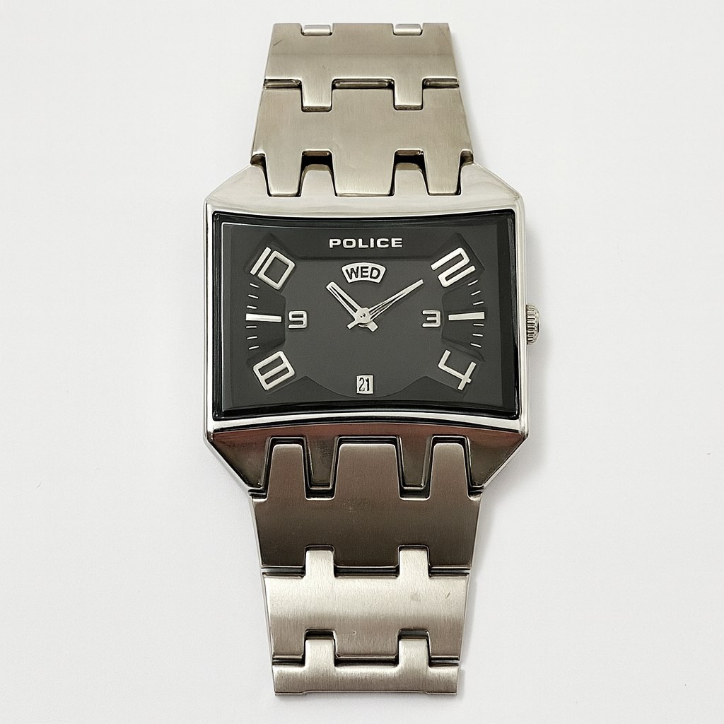ساعت مچي مردانه ايتاليايي پليس POLICE استيل سيلور فرم خاص