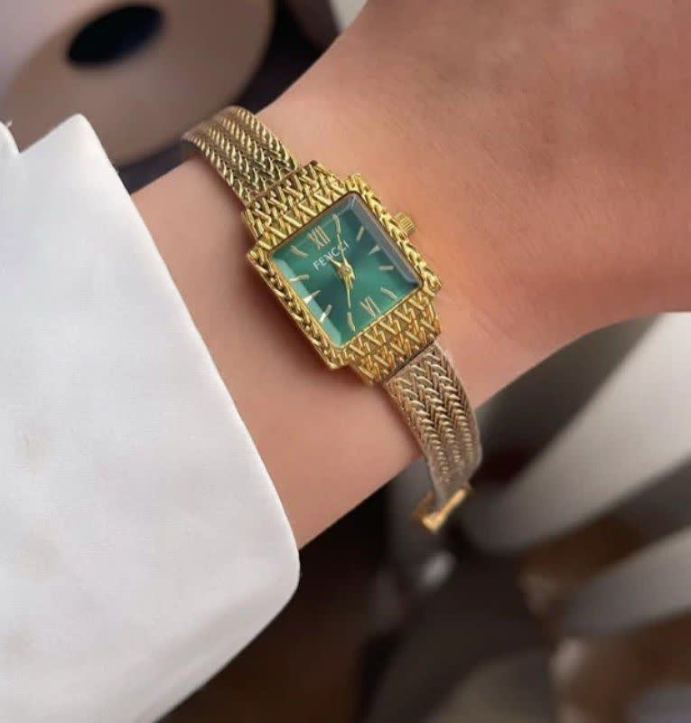 ساعت مچي دخترانه بند گندمي فنسي FENCCI صفحه سبز