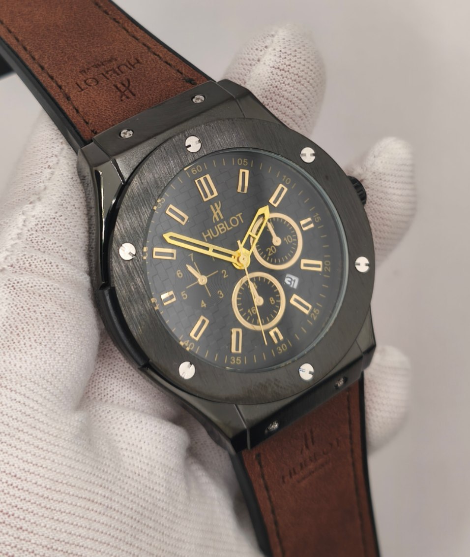 ساعت مچی مردانه هابلوت HUBLOT بند چرمی طرح سه موتوره موتور ژاپن