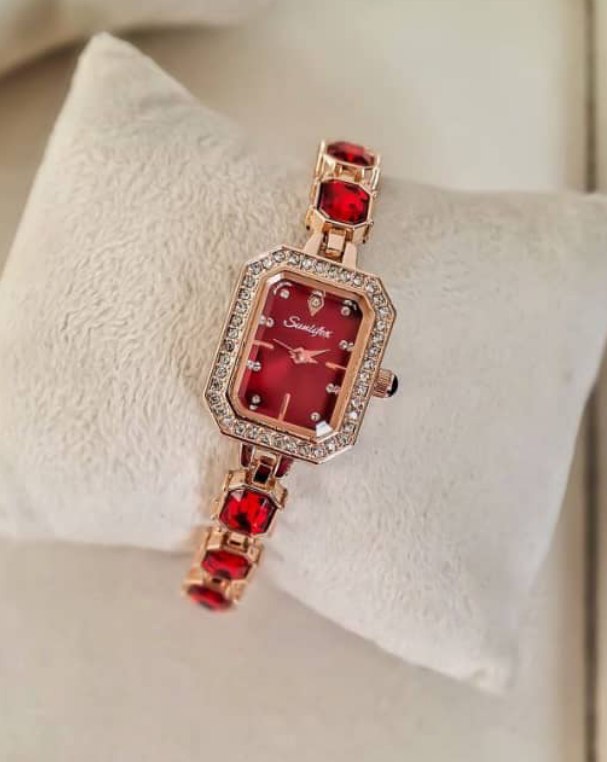 ساعت مچی دخترانه فول‌نگین الماسی Royal Crown